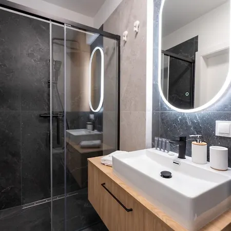 Laguna Beskidow - Gray דירה